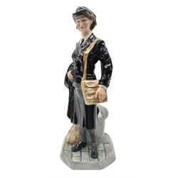 Royal Doulton Women's Royal Navy Service Classics figure, modelled by Valerie Annand, HN4498, limited edition no 7/2500, H23cm
