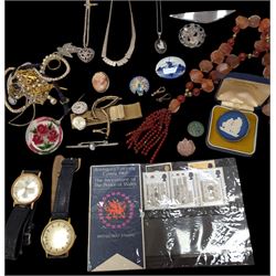 9ct gold clip, silver jewellery including Wedgwood Jasperware pendant necklace, brooch, fringe necklace etc, together with a Wedgwood Jasperware brooch, Tissot and an Elco gentlemans wristwatch, and a collection of costume jewellery