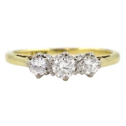 Gold three stone round brilliant cut diamond ring, stamped 18ct Plat, total diamond weight approx 0.30 carat