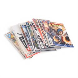 Sixty-three modern DC and Marvel comic books, including Fantastic Four, Red Hood and the Outlaws, Justice League of America, Justice League Canada, Justice League United, Judge Dredd, Birds of Prey, Forever Evil and Wonder Woman comic books, together with six 1979 Wonder Woman comic books (69)