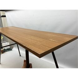  Brother cased knitting machine model KH-890 together with Brother Ribbing attachment model KH-850, knitting machine yarn cones in assorted colours, selection of knitting patterns etc