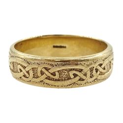 9ct gold Celtic deign ring, hallmarked