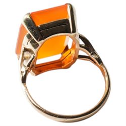 10ct gold carnelian quartz single stone ring