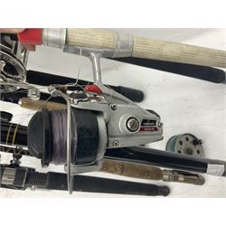 Large collection of part fishing rods and reels, maker's including Silstar, Dynabraid and Madfish, etc 