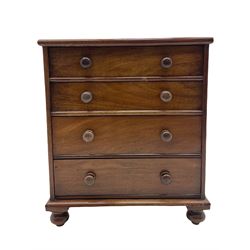 Small Victorian mahogany chest, fitted with four drawers