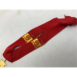 Masonic and similar jewels/medals to include Royal Antediluvian Order of Buffaloes, hallmarked, L.A Vallette Lodge No. 815, hallmarked, R.A.O.B Justice Truth Philanthropy, etc 