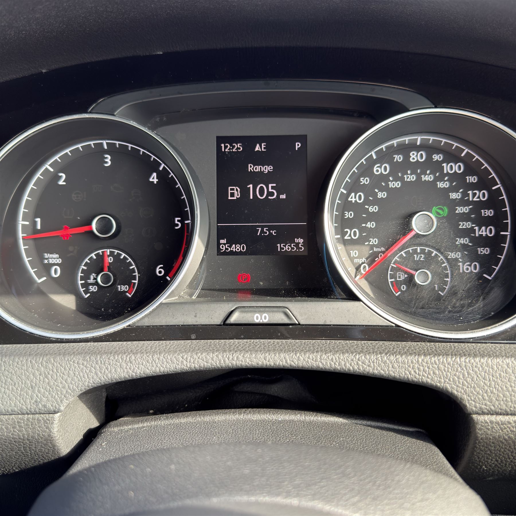 VW Golf, 2 Litre diesel, Automatic, 2018, Grey, MOT till 04/04/2026, 95.500 miles (KT67 NYB) - Car play, Parking sensors - this vehicle is subject to 10% plus VAT buyers premium (12% in total)