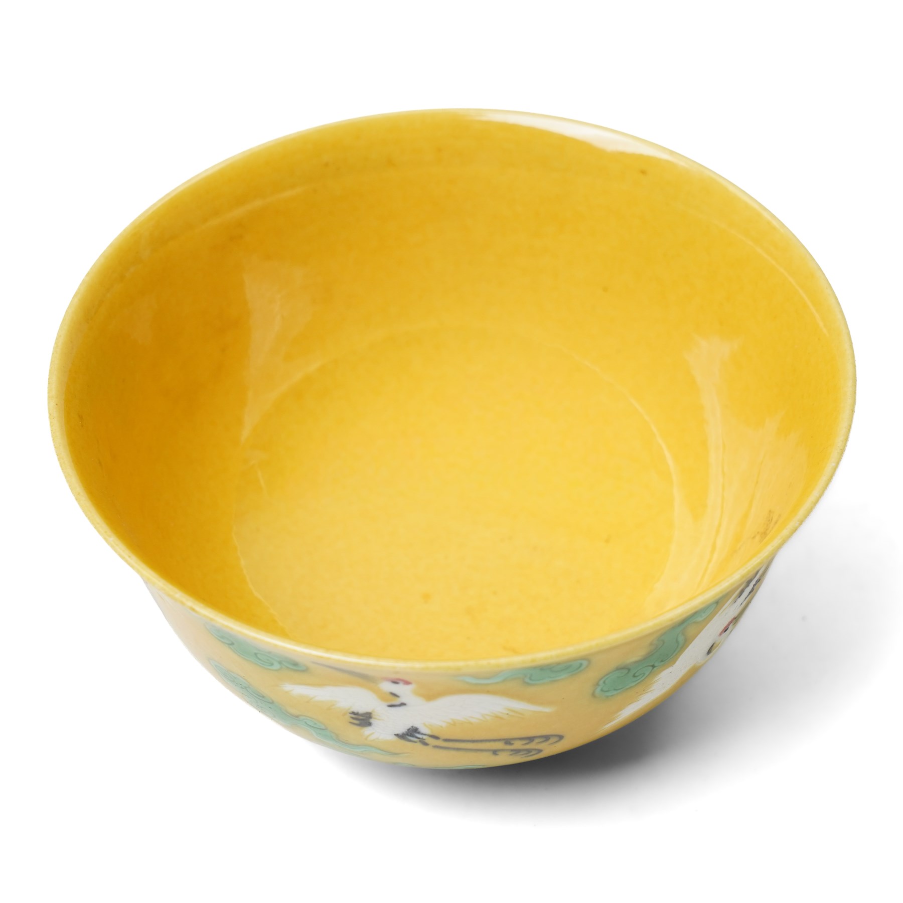 Chinese porcelain bowl, decorated with flying cranes amidst clouds and beneath a sea of waves, six character Yongzheng beneath, D10.5cm