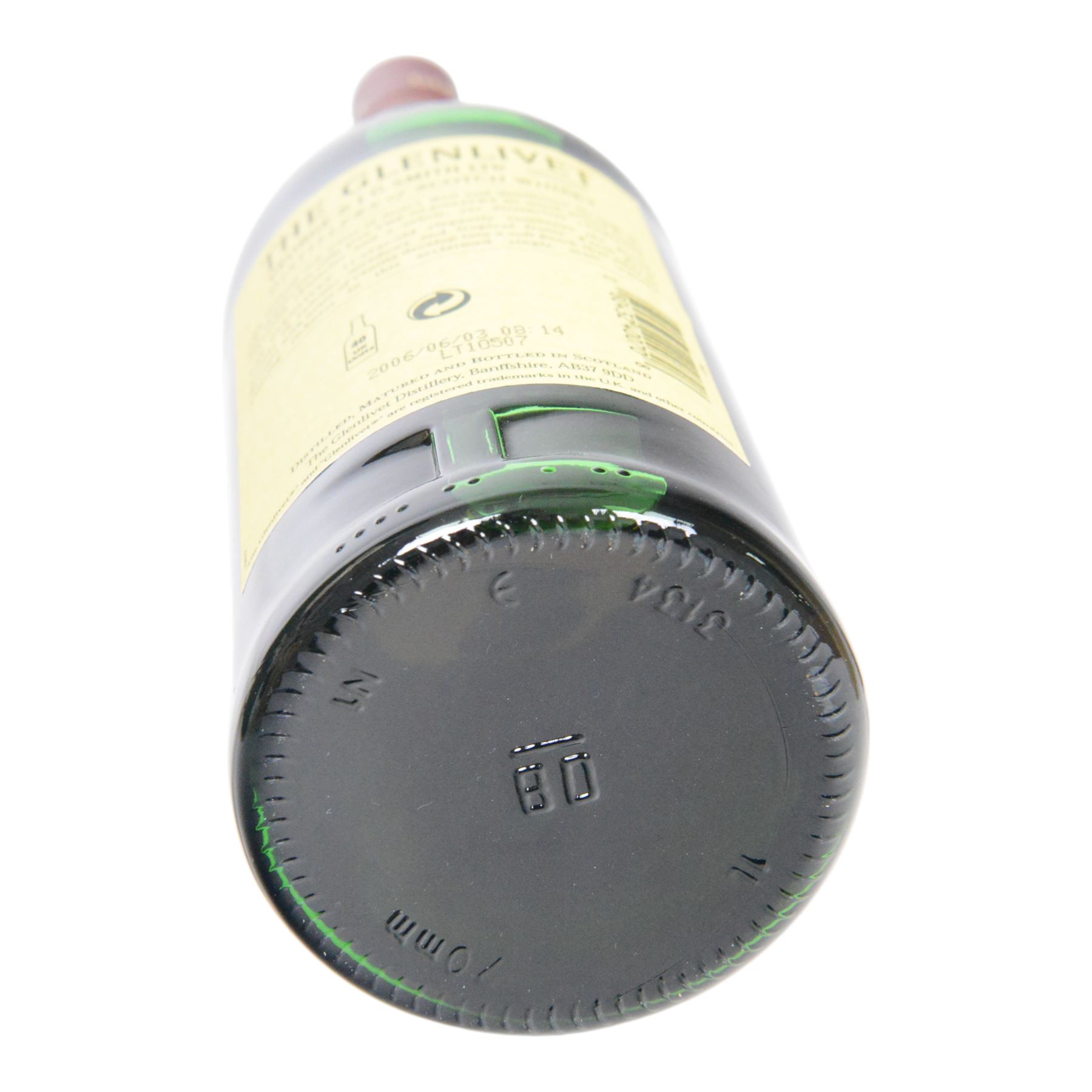 Bowmore Surf islay single malt scotch whisky, 1 litre, 40% vol together with  Auchentoshan Select lowland single malt scotch whisky, 1 liter, 40% vol Glenfiddich 15 year old single malt Scotch whisky 70cl 40% vol and Glenlivet 12 year old single malt scotch whisky, 1 liter 40% vol   