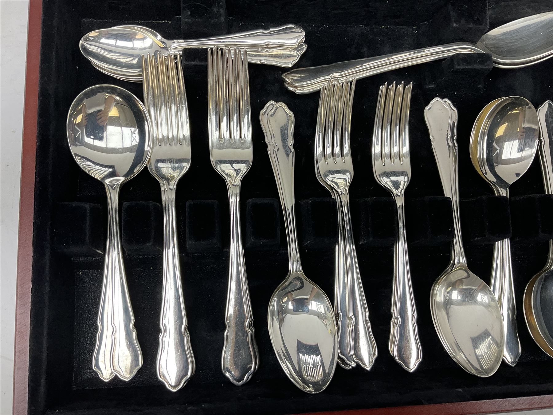Canteen of Sheffield silver-plated cutlery by John Stephenson, six settings, cased, L38cm