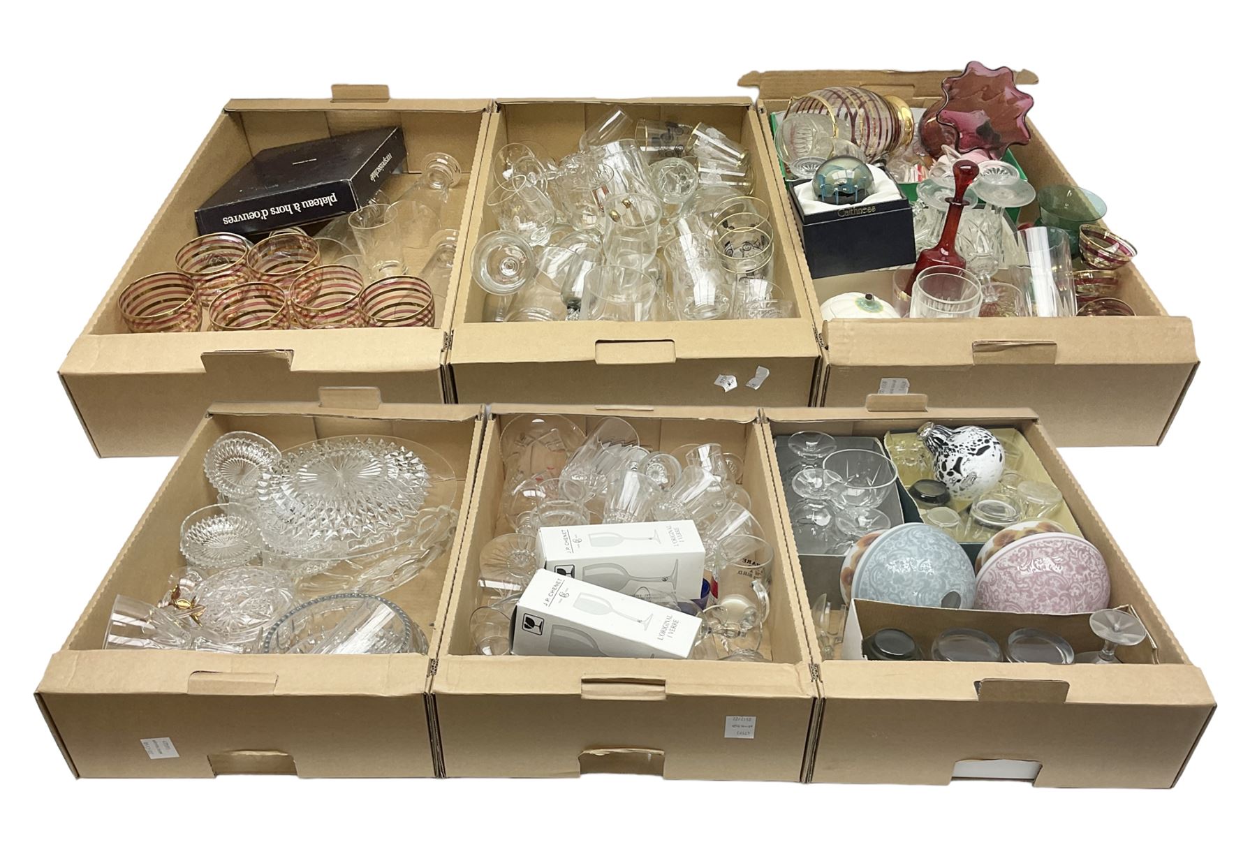 Large quantity of glassware to include Dartington decanter, boxed Caithness Maydance paperweight, mid-century drinking glasses, Murano style figure of a bird, cranberry glass etc