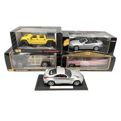Maisto - four 1:18 scale models comprising Premier Edition Mercedes-Benz SL-Class; Special Edition Cadillac Eldorado-Biarritz (1959); Special Edition Hummer; and Special Edition 1948 Chevrolet Fleetmaster (Woody); all boxed; and Nissan 350Z S-Tune on base only (5)
