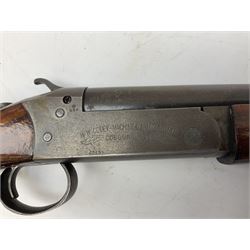 Canadian Cooey Model 84 .410 single barrel shotgun, the 66cm barrel with top lever opening and reduced walnut stock No.60692 L102cm overall SHOTGUN LICENCE REQUIRED
