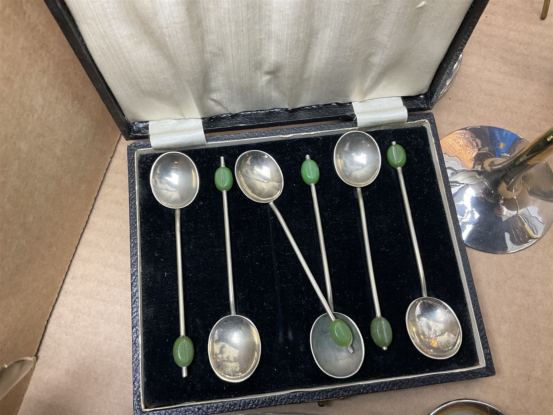 Boxed set of Banda carpet bowls, two boxed sets of Stuart glasses, Murano art glass bowl, cloisonné plate decorated with flowers upon gilt ground, silver plate and other metalware etc