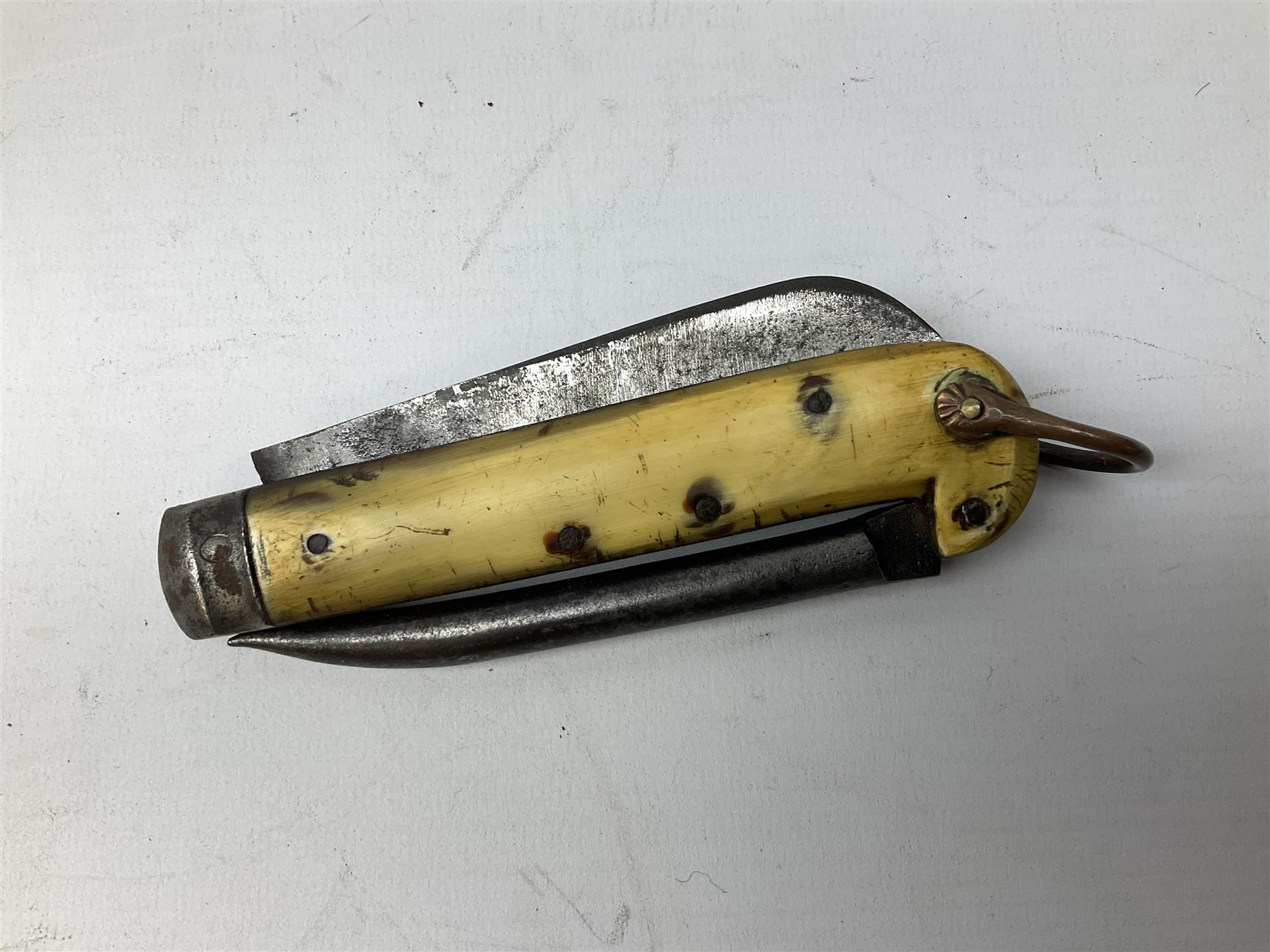 Early 20th century Royal Garrison Artillery Orkney army folding jack/clasp knife, the blade inscribed 'Orkney R.G.A.(T) and marked F. Newton Premier Sheffield, with blade and marlin spike and horn grips