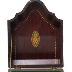 George III mahogany knife box, of serpentine form with shell patera detail to cover, with lined interior, H39.5cm