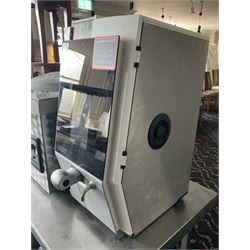 Bravilor Bonamat fresh coffee machine - spares or repairs- LOT SUBJECT TO VAT ON THE HAMMER PRICE - To be collected by appointment from The Ambassador Hotel, 36-38 Esplanade, Scarborough YO11 2AY. ALL GOODS MUST BE REMOVED BY WEDNESDAY 15TH JUNE.