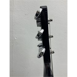 Italia Mondial electric guitar in blue with independent pick-ups, serial no.150066 L100cm; in original Italia carrying case 