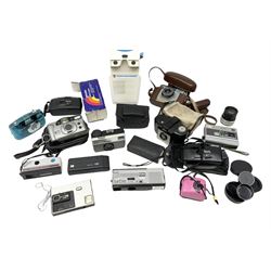 Kodak Instamatic 32 camera, Ilford Sportsman in case, other cameras and accessories