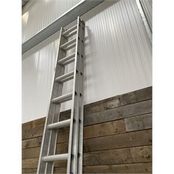 Clima pair of aluminium extending ladders - 3.96m closed, 7.26m extended