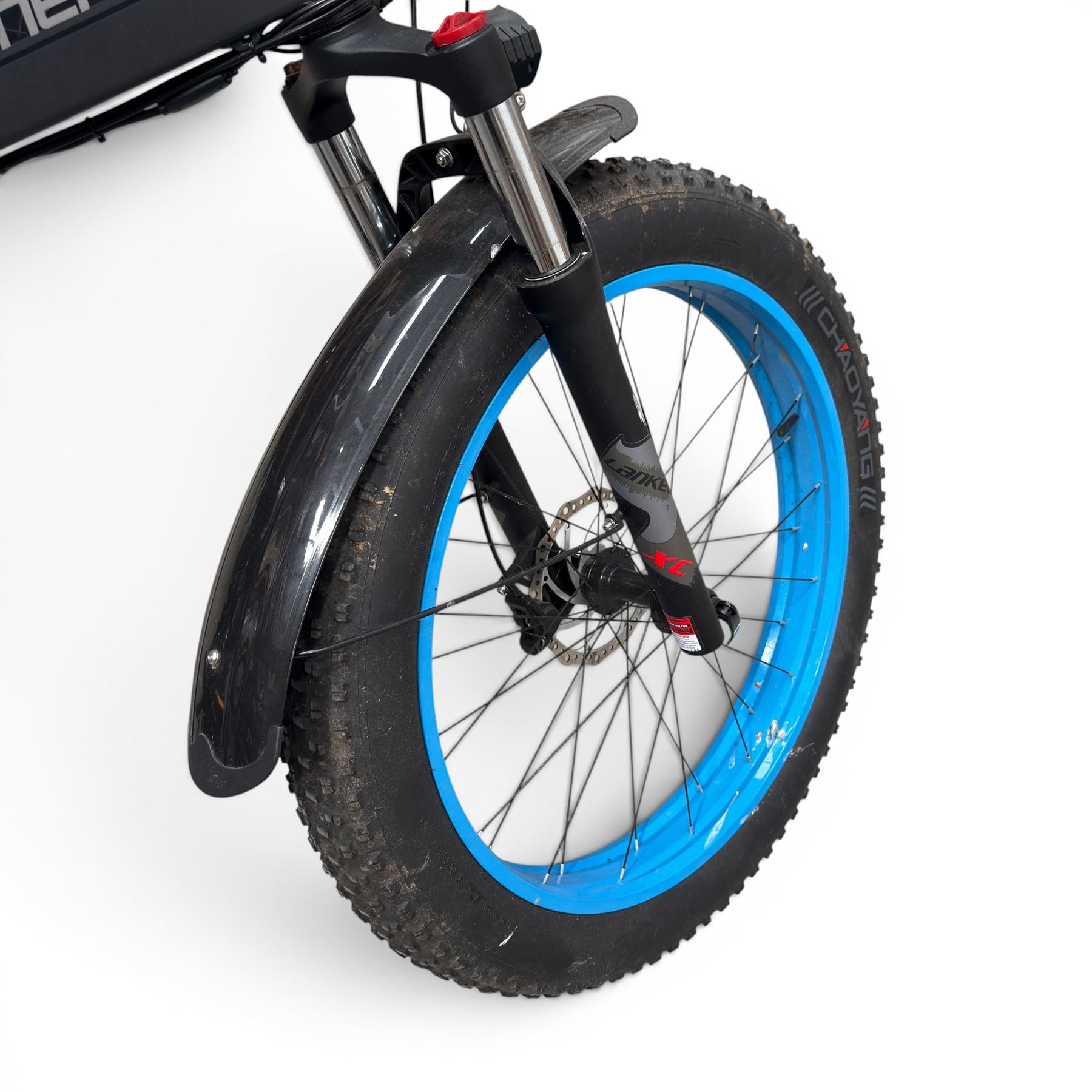 Cyrusher XF690 Plus - electric fat tyre bicycle, 250W model, with suspension forks, disc brakes, rear pannier bag and blue and black finish.