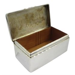 Early 20th century silver cigar box by Asprey & Co Ltd, Birmingham 1913