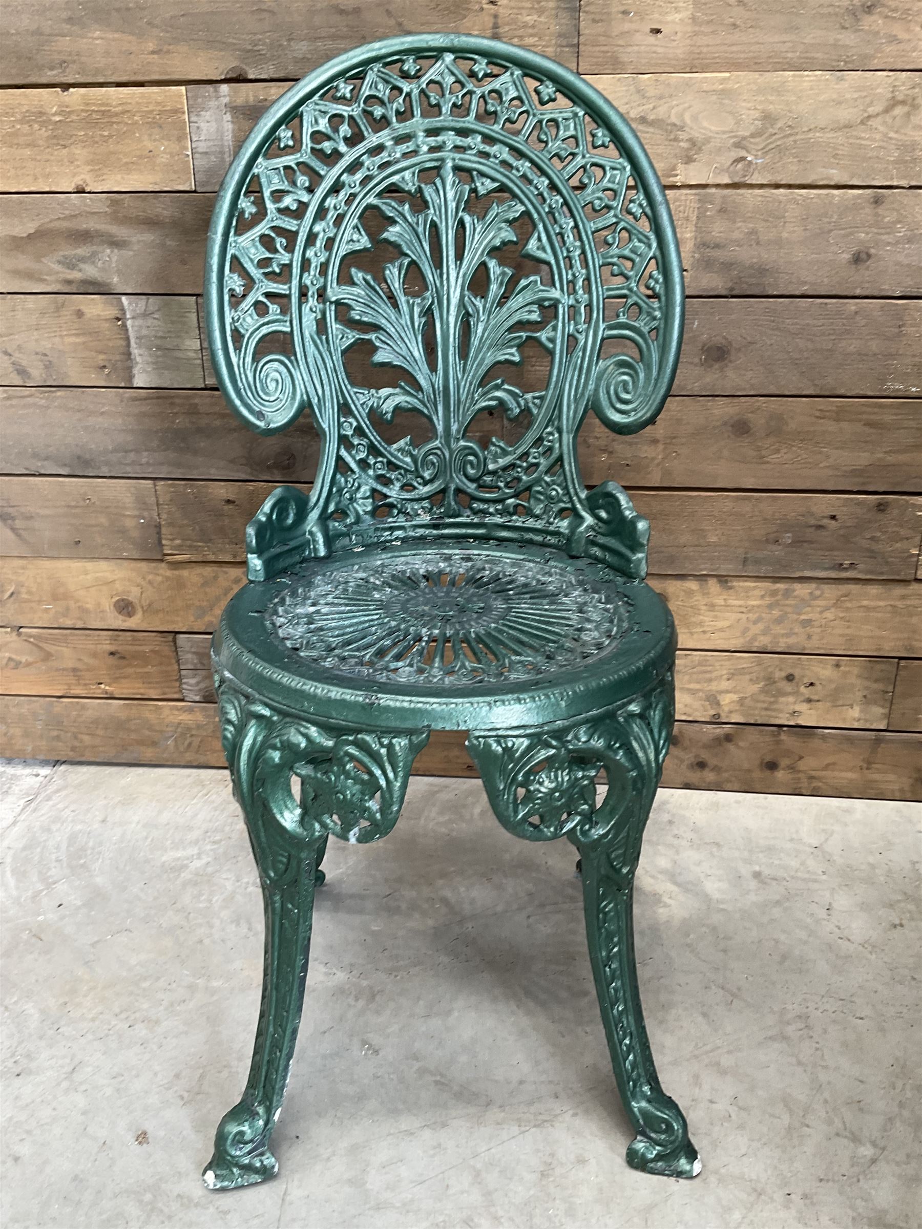 Victorian design cast aluminium oval garden table, and six chairs