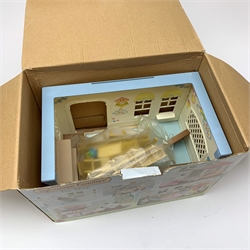 Sylvanian Families by Tomy - Old Oak Hollow Tree House with accessories, boxed Toy Shop with accessories and Canal Boat (3)