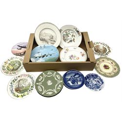 Group of assorted decorative and collectors plates, to include an example painted with flowers by T Goode & Co for Mintons, two Wood's Burslem examples, 'A Find', and 'Going to a Halloa', three Royal Copenhagen Christmas plates, Wedgwood green Jasperware plates, etc., in one box 