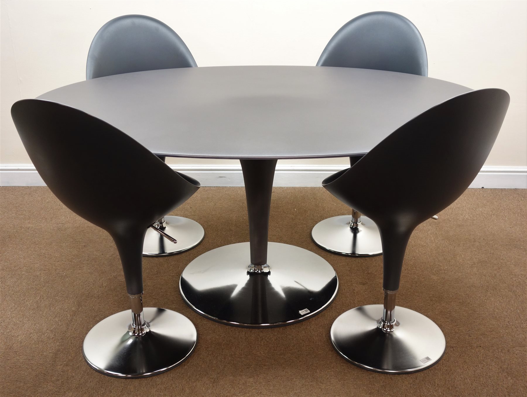 Magis Bombo Anthracite oval dining table, tulip style chrome finish base (W170cm, H76cm,D110cm) and four adjustable egg chairs