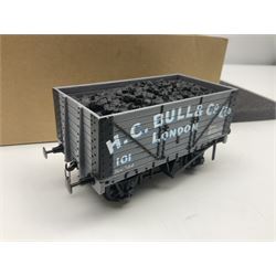 '0' gauge - two Finescale Wagons by Skytrex, SMR2 kit-built and painted for H.C. Bull & Co Ltd; both boxed; and Peco unmade wagon kit in opened packaging (3)