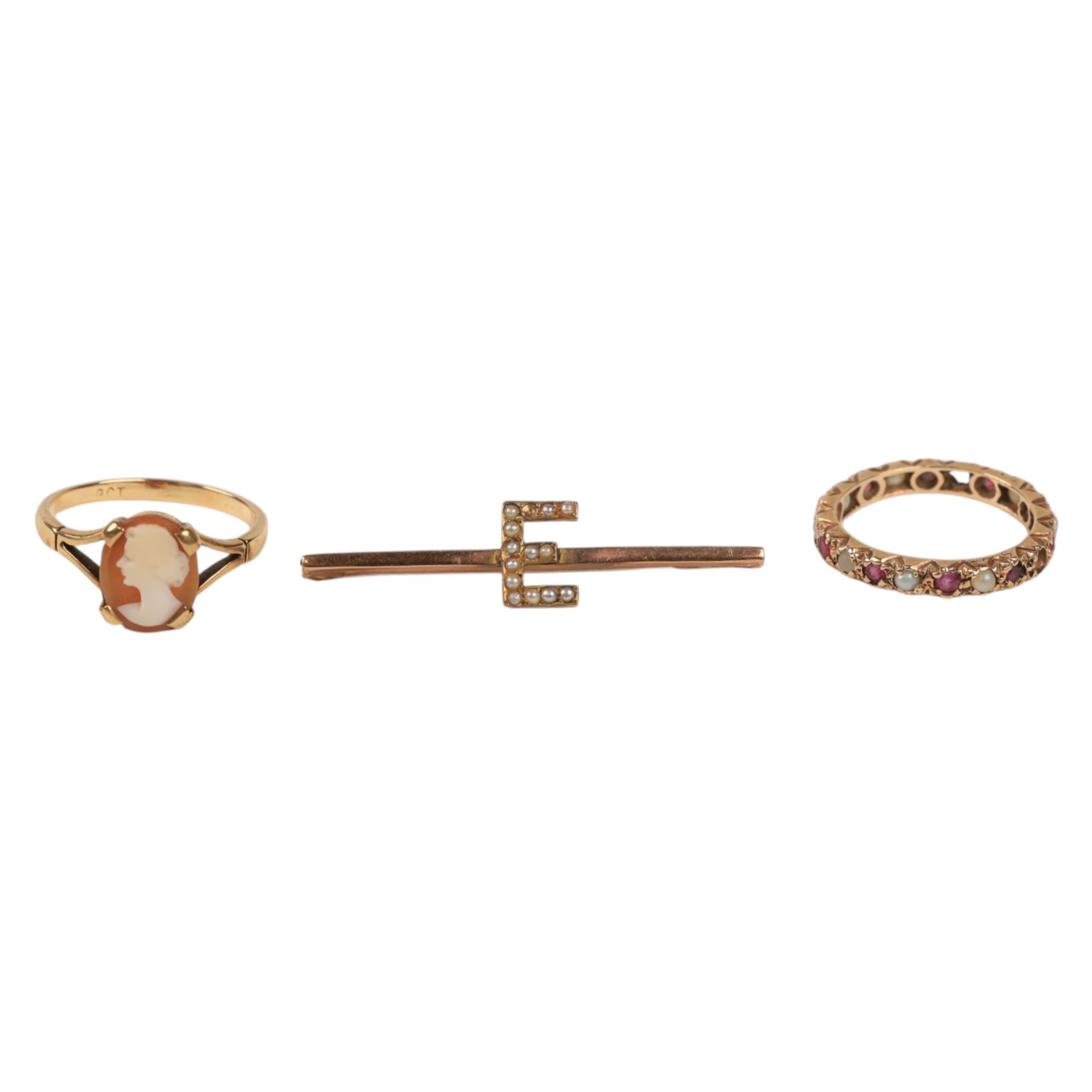 9ct gold jewellery, including cameo ring, seed pearl letter 'E' brooch and a stone set eternity ring, all stamped 9ct