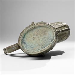 Chinese archaistic bronze wine vessel, Shang dynasty style but 20th century, W25cm; together with a Tang dynasty style model of a rearing horse, H17.5cm (2)