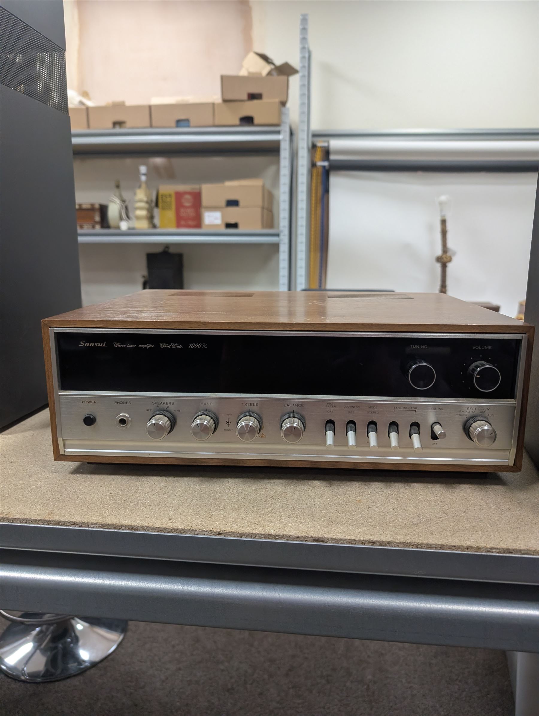 Sansui stereo tuner amplifier 1000X, pair of Sansui SP-2002 speakers and a pair of Hitachi SS-W50 omnidirectional speakers