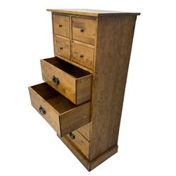 Laura Ashely Home - 'Garrett' pedestal chest, fitted with four small and four large drawers