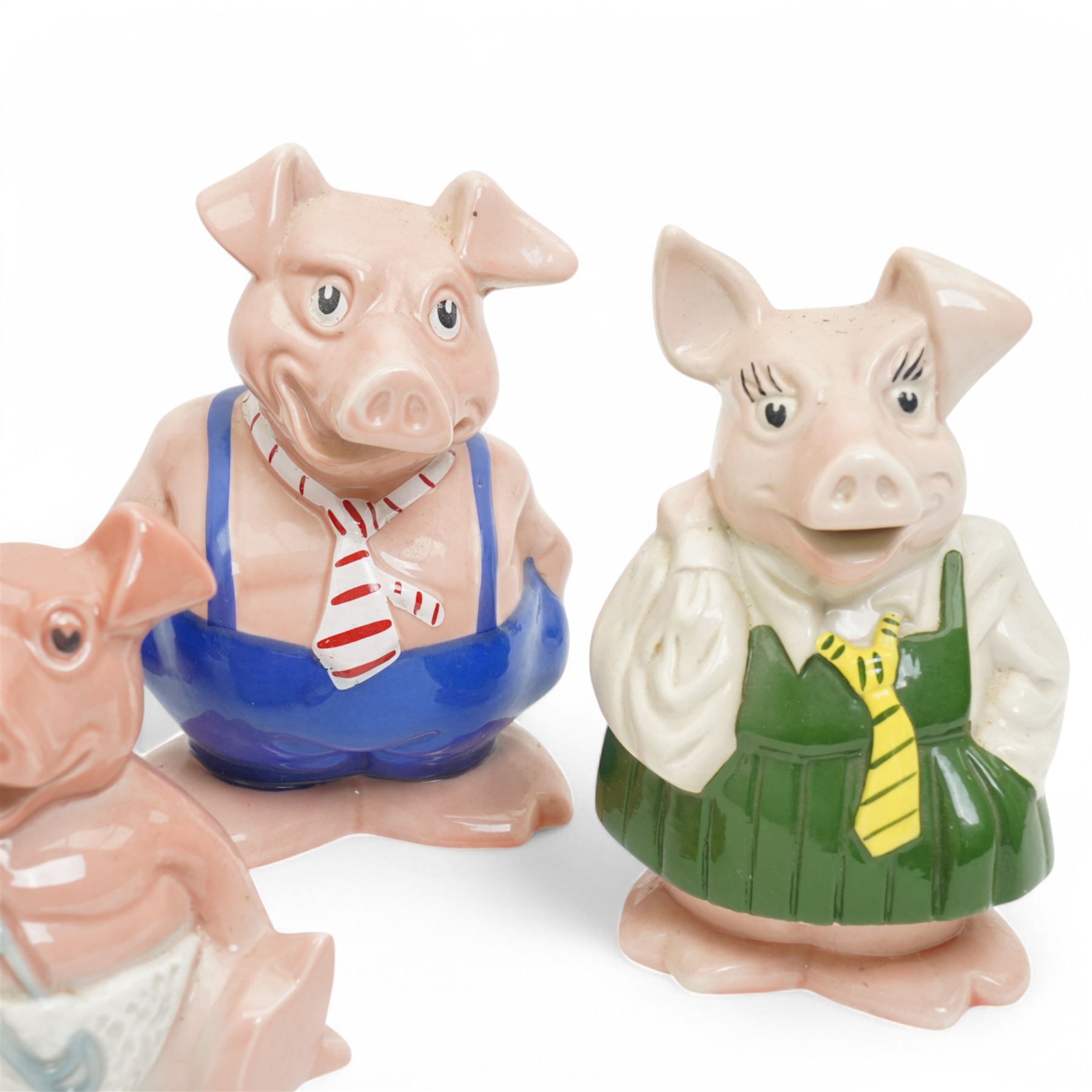 Group of five Wade NatWest pig money boxes all with original stoppers