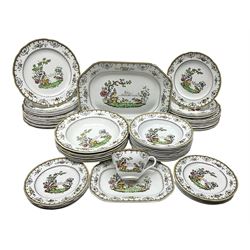 Copeland Spode Chelsea pattern part dinner service, to include seventeen dinner plates, eight side plates, Fifteen soup bowls in two sizes, meat platter etc (53)