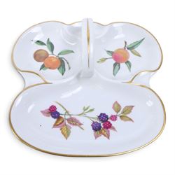 Collection of Royal Worcester Evesham and Evsham Vale, including  dinner plates, serving dishes salt and pepper etc