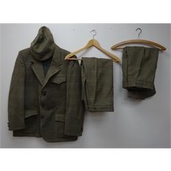  Gentleman's wool tweed shooting suit by David Ripper & Sons, cap, comprising jacket: 46