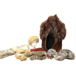 White Saga fox stole, together with Cres