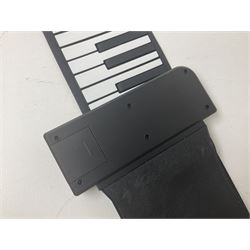 Love Music silicon flexible roll-up piano; boxed with user manual