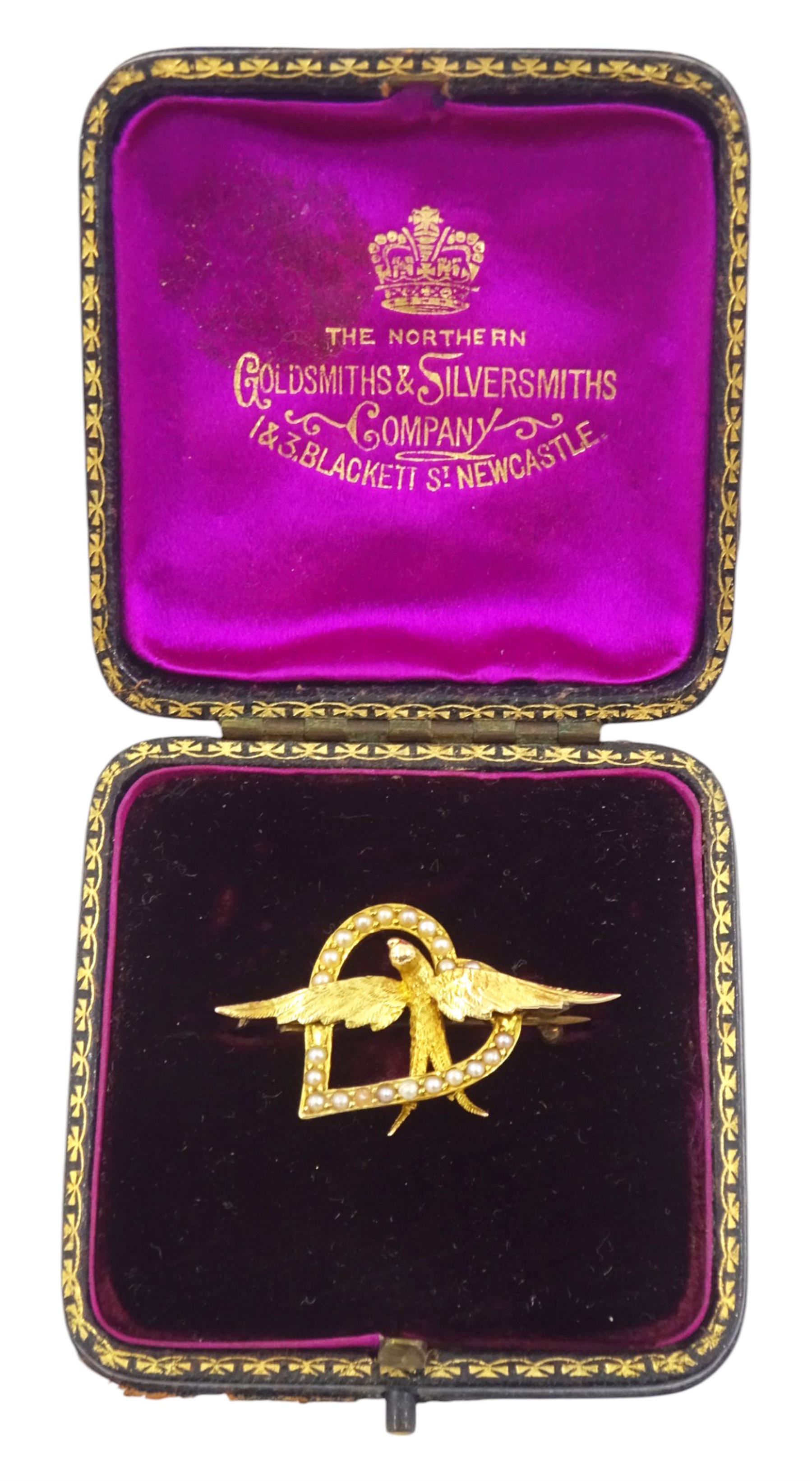 Early 20th century 15ct gold seed pearl swallow and heart brooch, in velvet and silk lined box