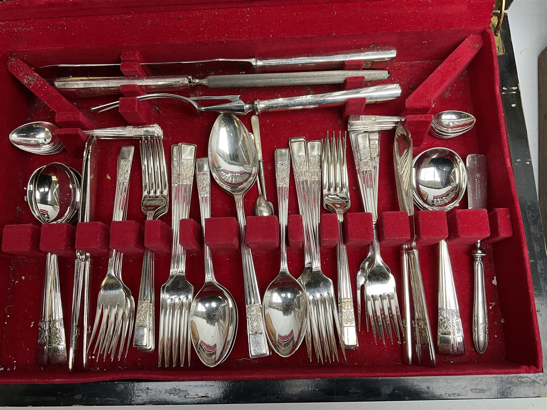 De Montfort cased canteen of silver plated cutlery for six place settings, together with further cased canteen of spoons and forks stamped Bon Marche