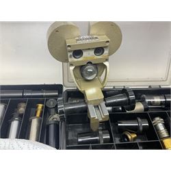 Large collection of microscope lenses, for various microscopes 