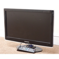  Samsung P2270HD television with remote, 22