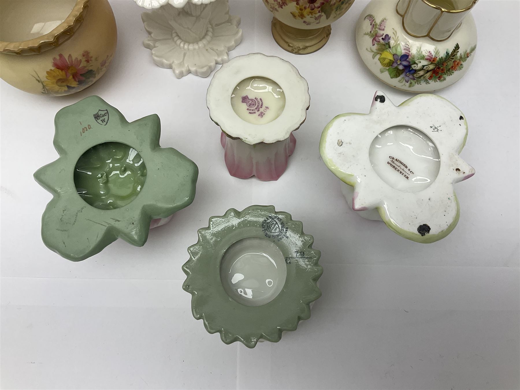 Collection of Royal Worcester and similar ceramics, including blush ivory trinket dishes, vases etc 