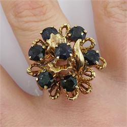 9ct gold green stone set flower head cluster ring 