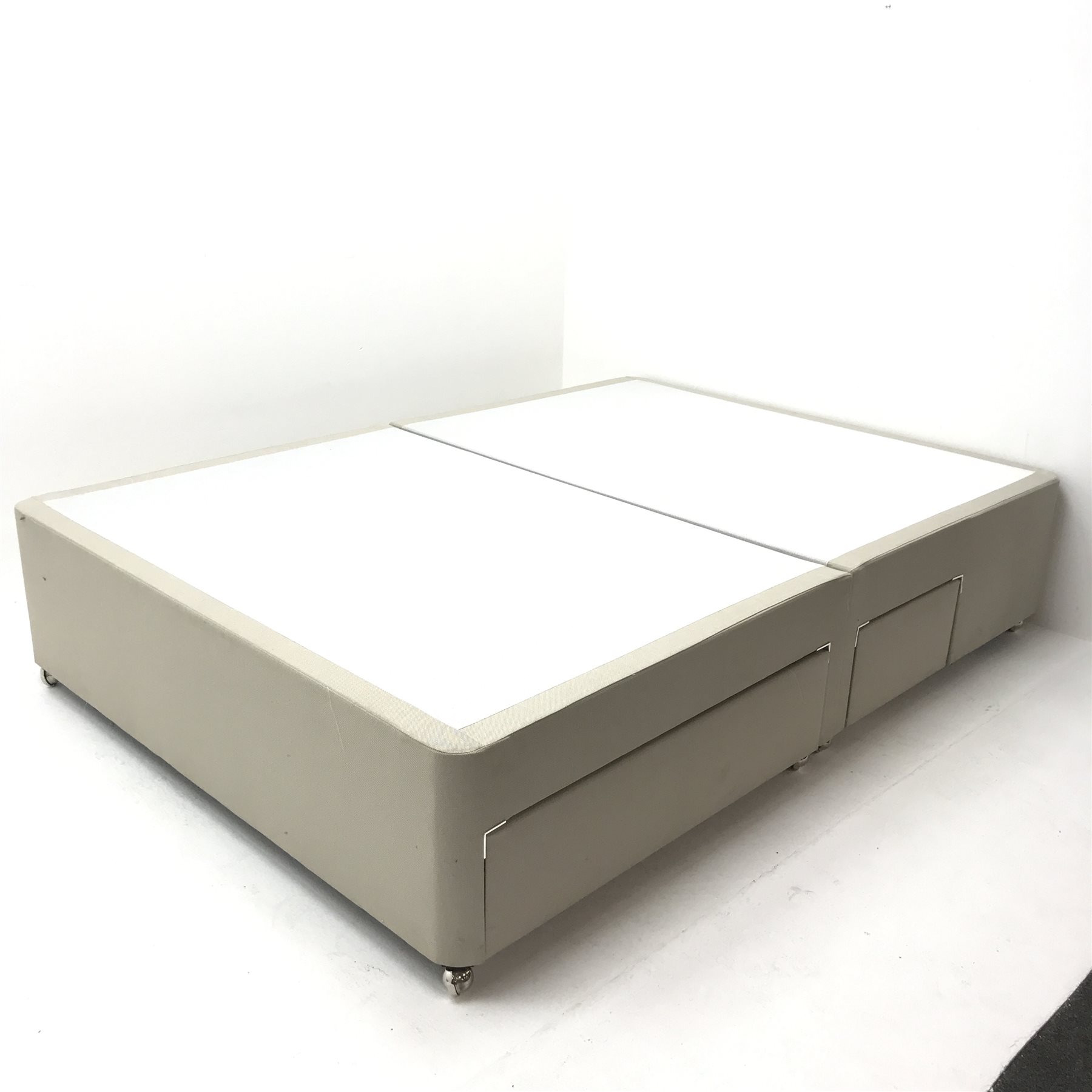 4’ 6” double divan bed base , two long and two long drawers, W135cm