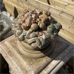 Four piece composite stone hexagonal garden centrepiece - THIS LOT IS TO BE COLLECTED BY APPOINTMENT FROM DUGGLEBY STORAGE, GREAT HILL, EASTFIELD, SCARBOROUGH, YO11 3TX