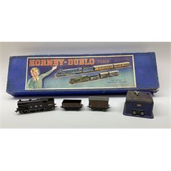 Hornby Dublo - three-rail EDG7 Tank Goods Train set with LMS black 0-6-2 Tank locomotive No.6917, two wagons (lacking brake van), quantity of straight and curved track and controller, in earlier long box.
